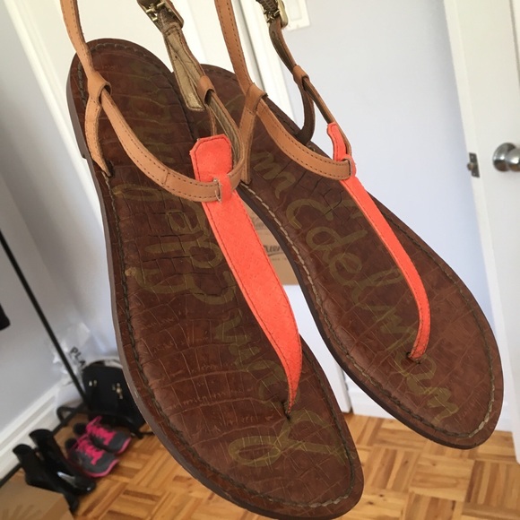 Sam Edelman Gigi Thong Sandal - Picture 2 of 3